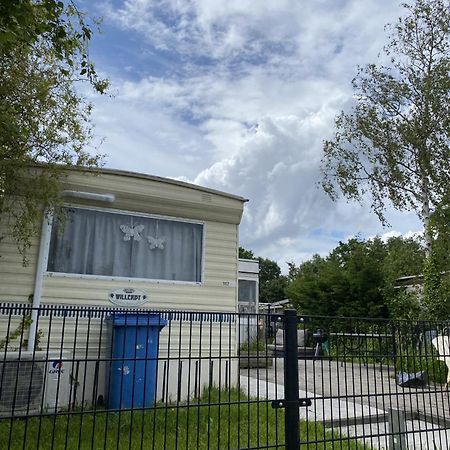 Gezellige Stacaravan Scherpenisse Exteriör bild
